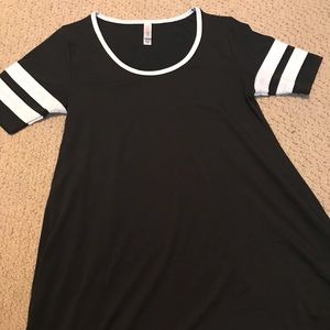 LuLaRoe XXS Perfect T 🖤